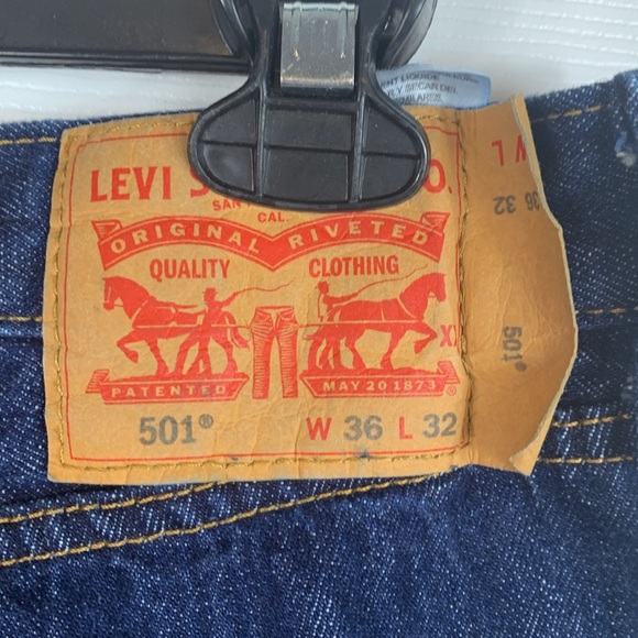 Levi Strauss 501 button fly denim jeans size 36X32. - Picture 6 of 6